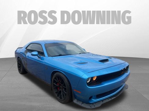 Used 2016 Dodge Challenger SRT Hellcat image 3