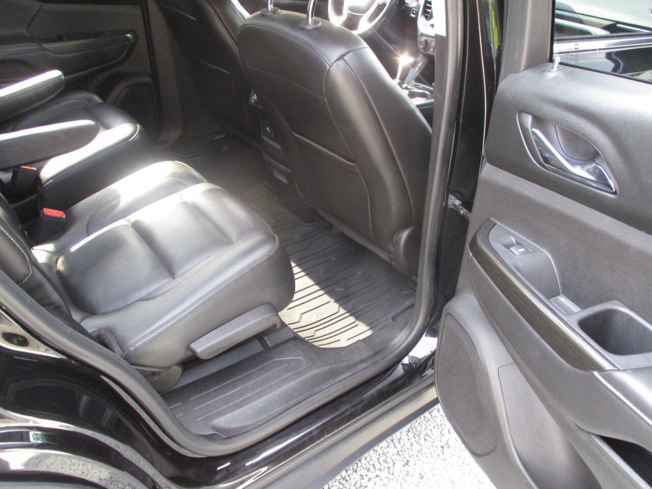 Used 2018 GMC Acadia SLT AWD/4WD image 13