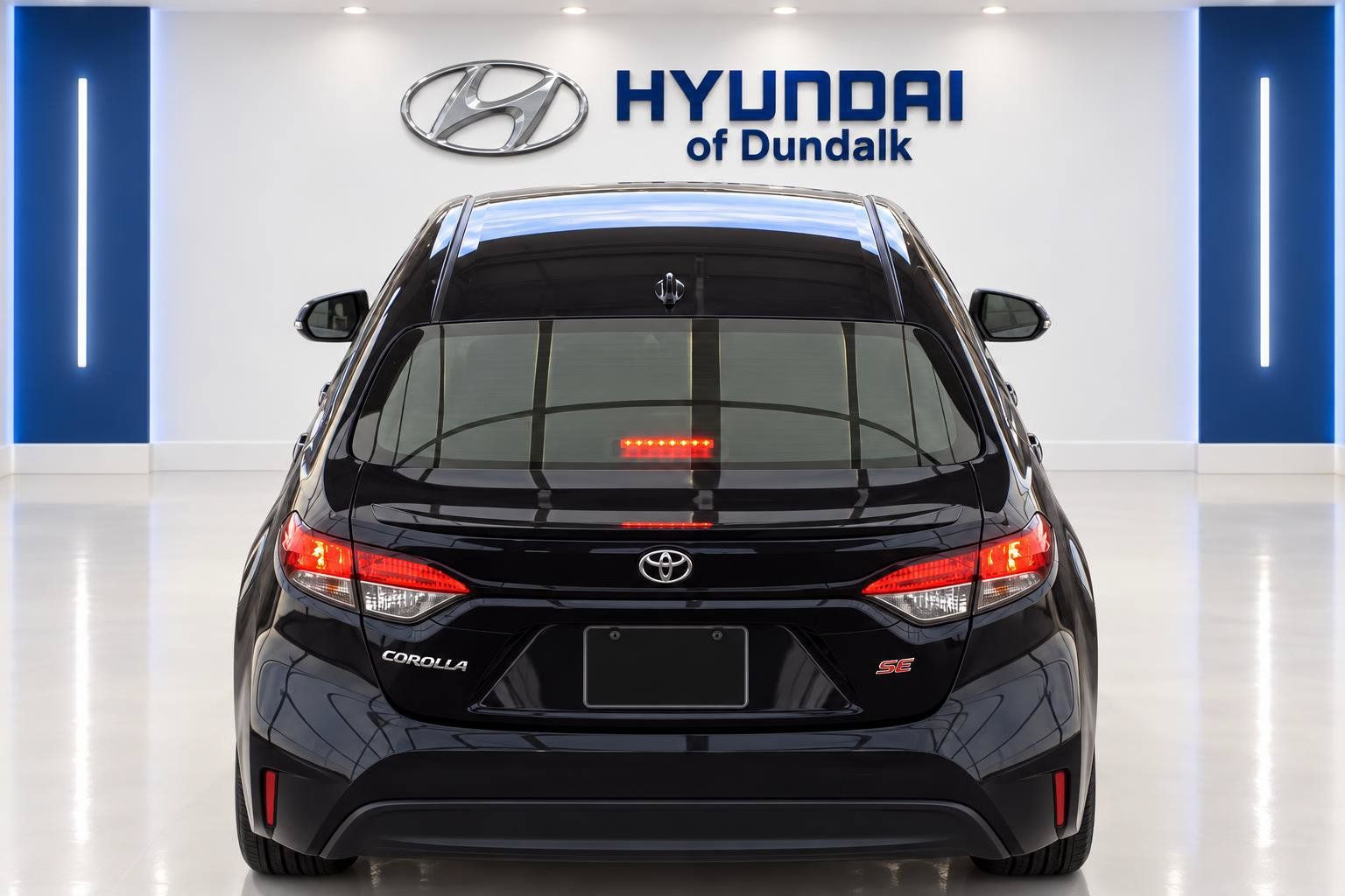 Used 2025 Toyota Corolla SE FWD image 6