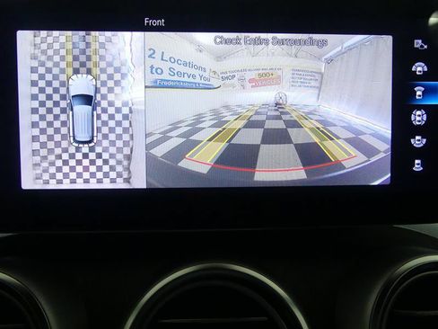 Used 2022 Mercedes-Benz GLC 300 4MATIC w/ Multimedia Package Lite image 12