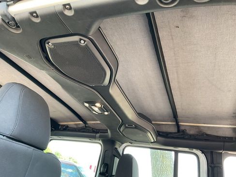 Used 2023 Jeep Wrangler Unlimited Sport AWD/4WD image 16