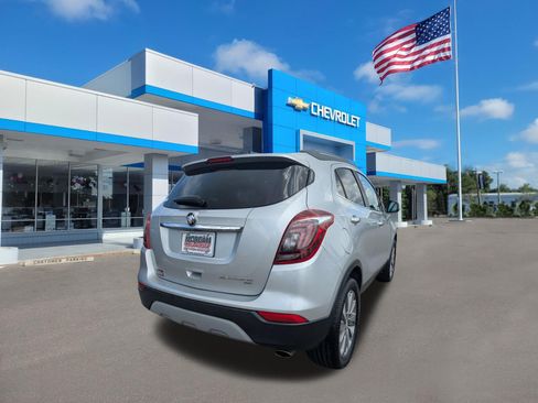 Used 2019 Buick Encore Preferred AWD/4WD image 3
