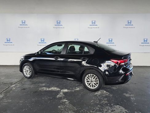 Used 2023 Kia Rio LX image 3