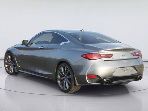 Used 2018 INFINITI Q60 Red Sport 400 w/ Pro Active Package RWD image 4