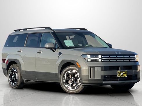 Used 2024 Hyundai Santa Fe SEL image 2