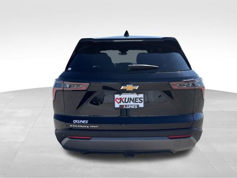 Used 2025 Chevrolet Equinox LT image 8