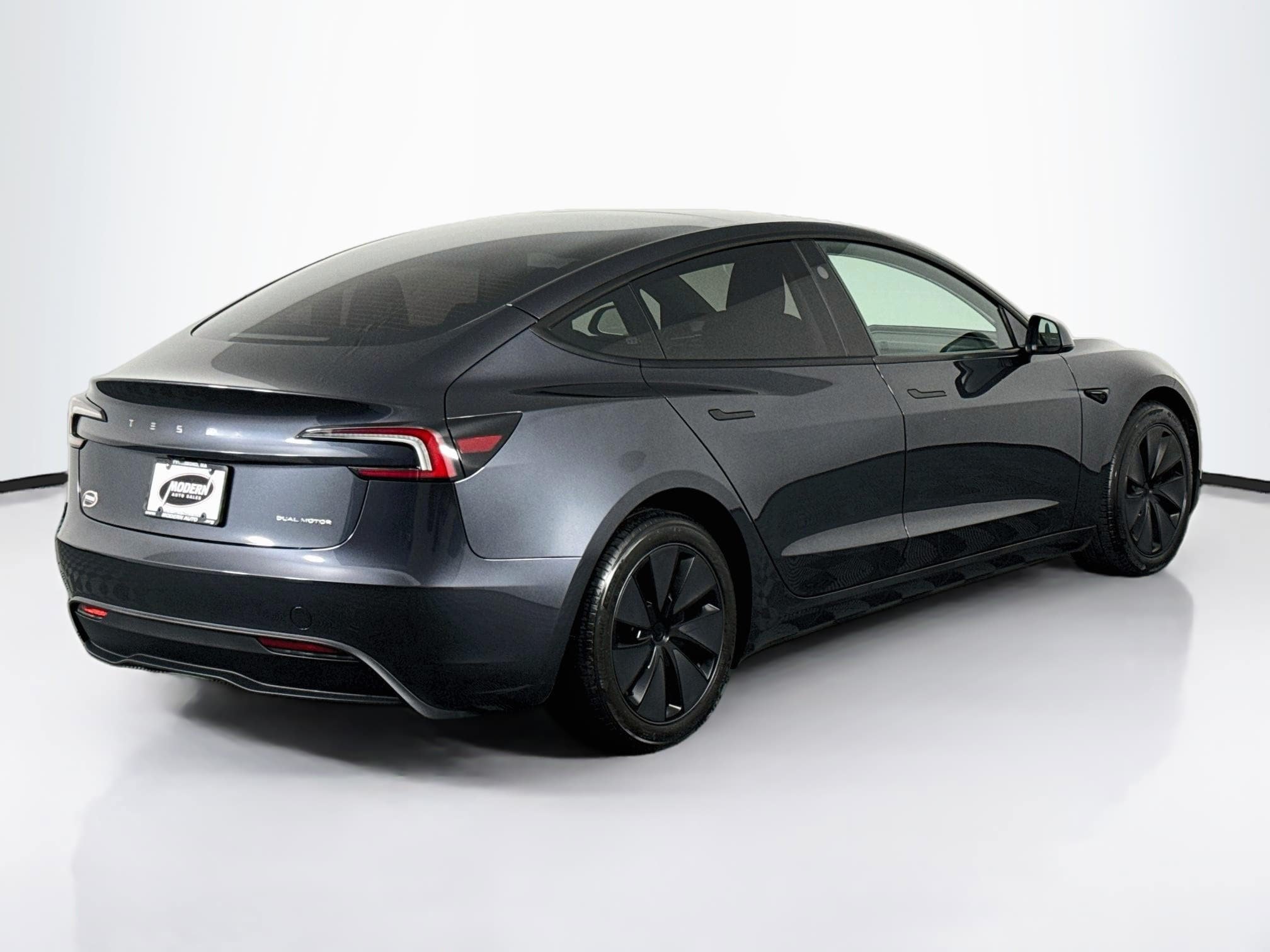 Used 2025 Tesla Model 3 Long Range AWD/4WD image 15