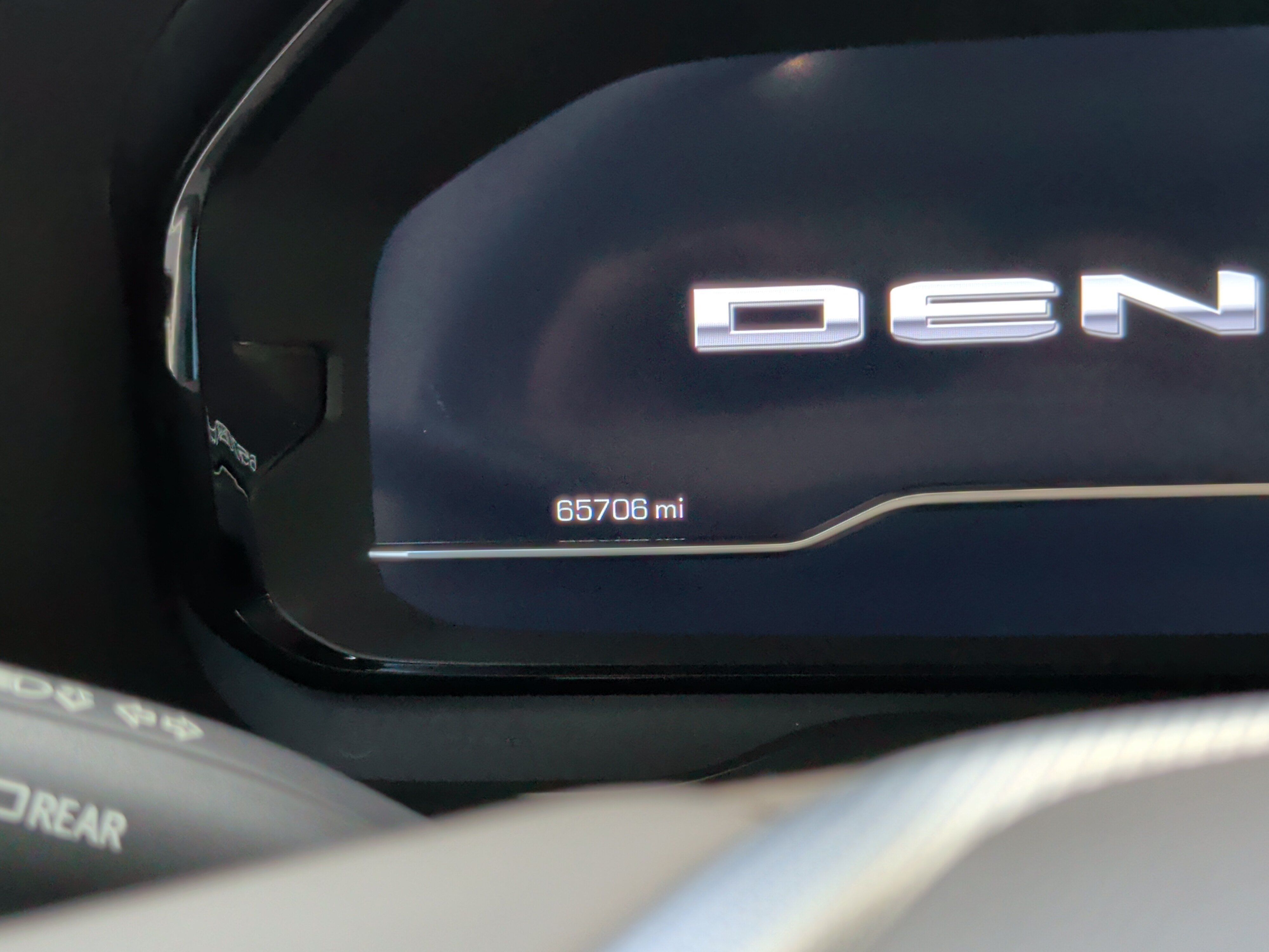 Used 2022 GMC Yukon Denali RWD image 14