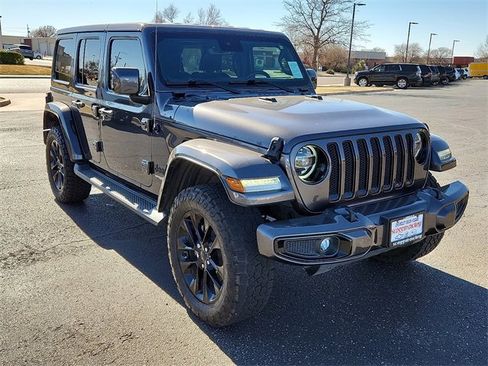 Used 2021 Jeep Wrangler Unlimited Sahara image 6