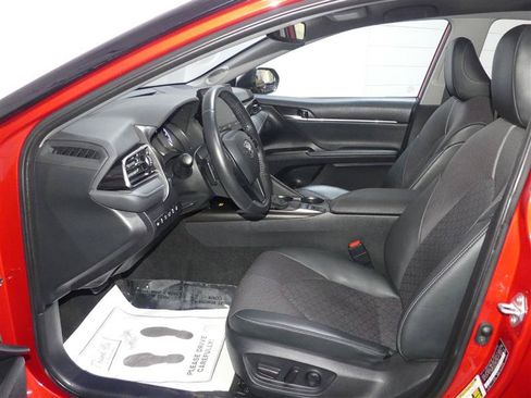 Used 2022 Toyota Camry XSE w/ Navigation Upgrade Package FWD image 21