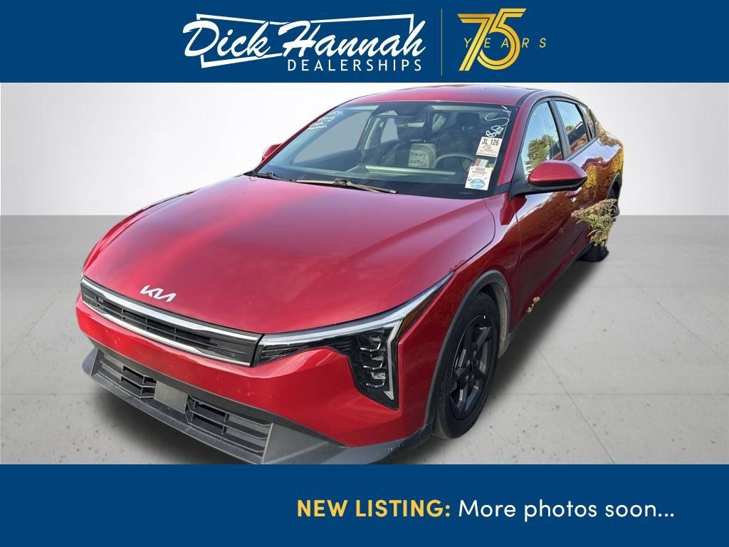 Used 2025 Kia K4 FWD image 1