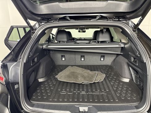 Used 2025 Subaru Outback Limited image 27