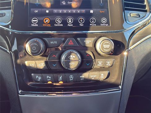 Used 2021 Jeep Grand Cherokee Limited w/ Quick Order Package 28K 80th image 25