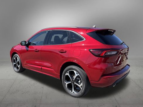 Used 2023 Ford Escape ST-Line Select w/ Tech Pack #2 image 3