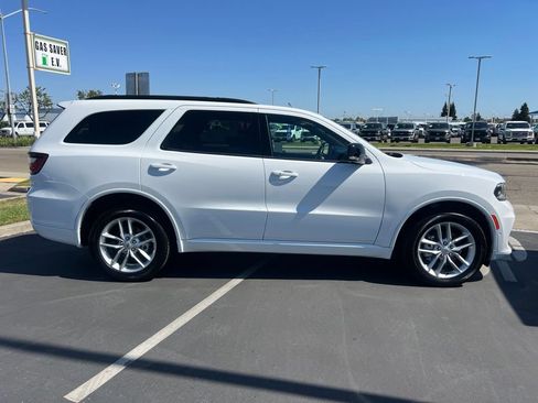 Used 2025 Dodge Durango GT AWD/4WD image 15