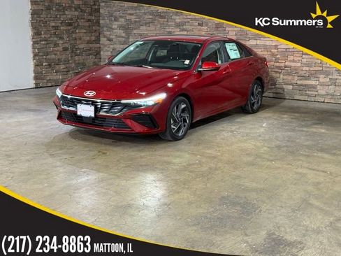 New 2025 Hyundai Elantra SEL image 1