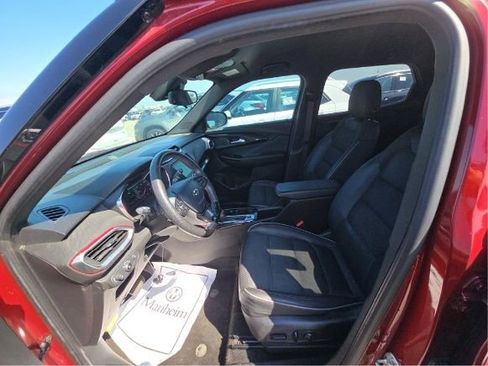 Used 2022 Chevrolet TrailBlazer RS AWD/4WD image 5