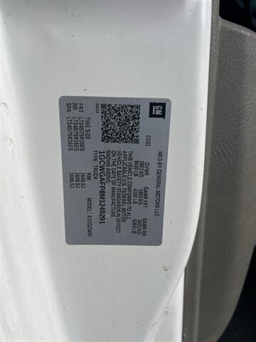 Used 2021 Chevrolet Express 2500 w/ Driver Convenience Package RWD image 5