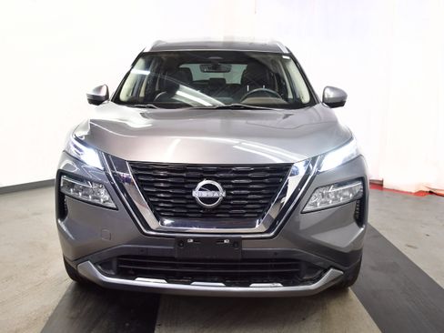 Used 2023 Nissan Rogue SL w/ SL Premium Package image 4
