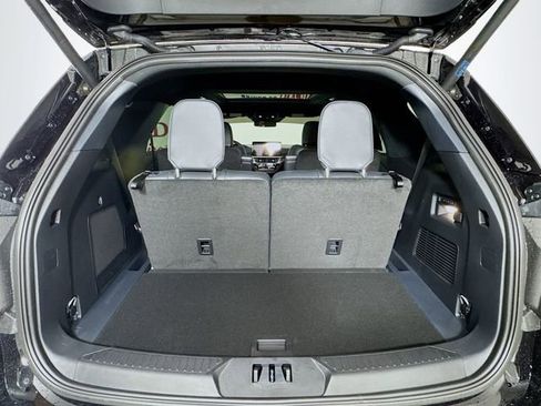 Used 2026 Ford Explorer ST w/ Sun And Sound Package image 31