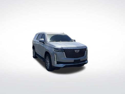 Used 2024 Cadillac Escalade Premium Luxury AWD/4WD image 3