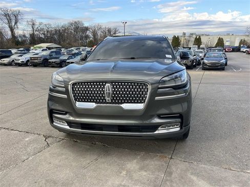 Used 2020 Lincoln Aviator Reserve w/ Equipment Group 201A image 8