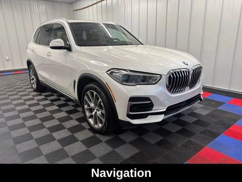 Used 2023 BMW X5 xDrive40i AWD/4WD image 3