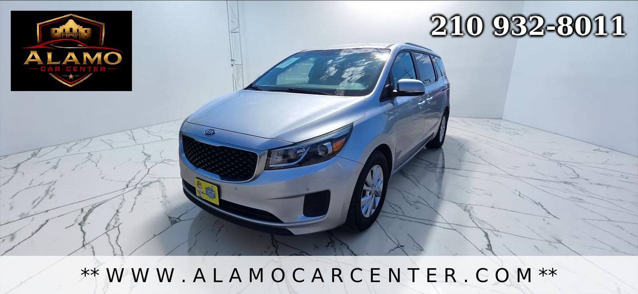 Used 2017 Kia Sedona LX w/ LX Essentials Premium Package FWD image 1