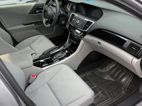 Used 2016 Honda Accord LX image 9