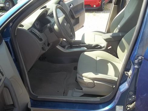 Used 2009 Ford Focus SES image 7