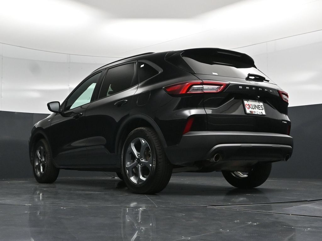 Used 2025 Ford Escape ST-Line Select AWD/4WD image 53