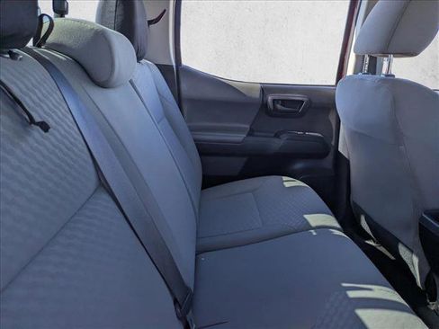 Used 2020 Toyota Tacoma SR w/ SR Convenience Package image 18