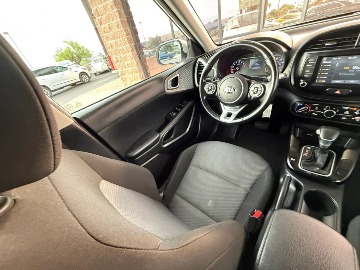 Used 2020 Kia Soul X-Line FWD image 45