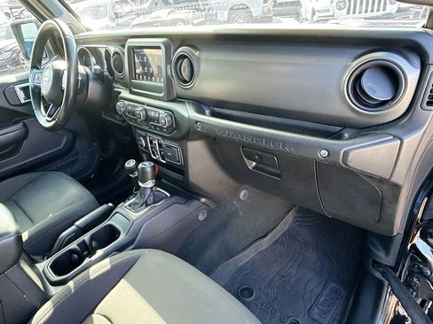 Used 2022 Jeep Wrangler Unlimited Sport AWD/4WD image 33