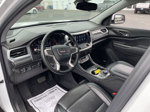 Used 2023 GMC Acadia SLT w/ Technology Package FWD image 10