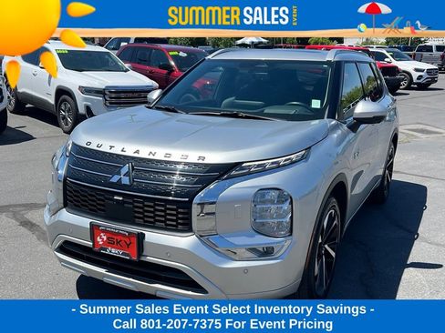Used 2024 Mitsubishi Outlander SEL Black Edition AWD/4WD image 2