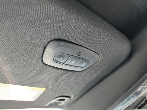 Used 2021 RAM 1500 Laramie w/ Sport Appearance Package AWD/4WD image 32