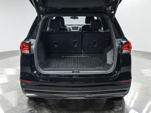 Used 2024 Chevrolet Equinox RS w/ LPO, Floor Liner Package image 6