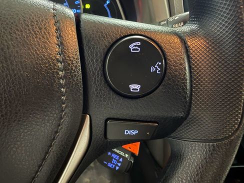 Used 2015 Toyota RAV4 XLE AWD/4WD image 9