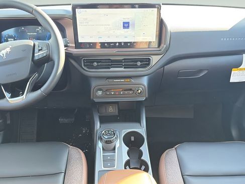 New 2025 Ford Bronco Sport Outer Banks w/ Outer Banks Tech Package+ AWD/4WD image 19