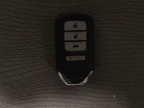 Used 2014 Honda Accord EX image 32