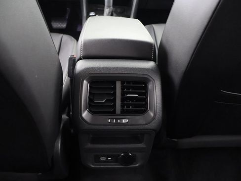 Used 2023 Volkswagen Tiguan SE FWD image 52