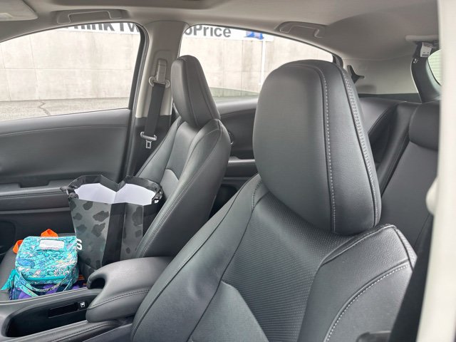 Used 2021 Honda HR-V EX-L image 16