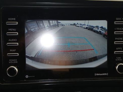 Used 2020 Toyota Tacoma SR image 18