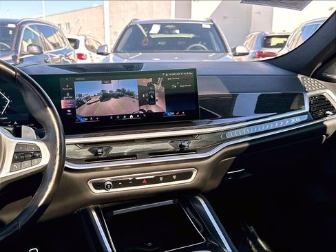 Used 2025 BMW X6 xDrive40i w/ Executive Package AWD/4WD image 12