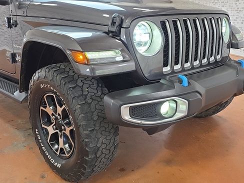 Used 2022 Jeep Wrangler Unlimited Sahara w/ Cold Weather Group image 12