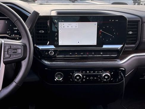 Used 2024 GMC Sierra 1500 Elevation w/ LPO, Elevation Black Package image 10