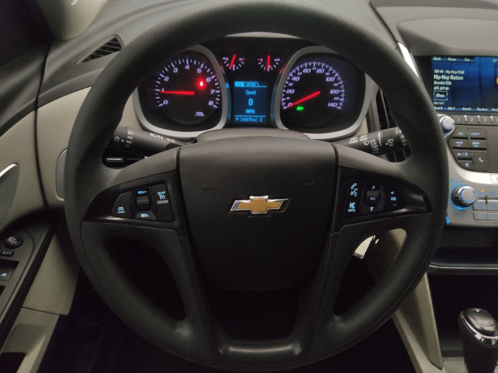 Used 2017 Chevrolet Equinox LS FWD image 22
