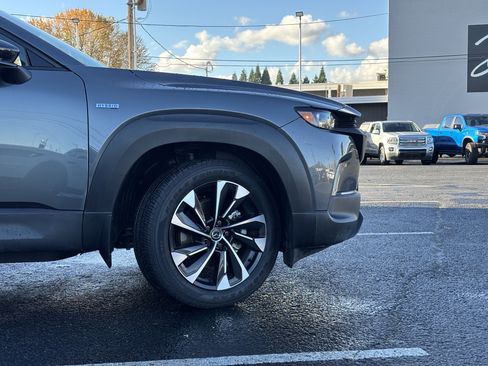 Certified 2025 MAZDA CX-50 2.5 Hybrid w/ Cargo Package image 8