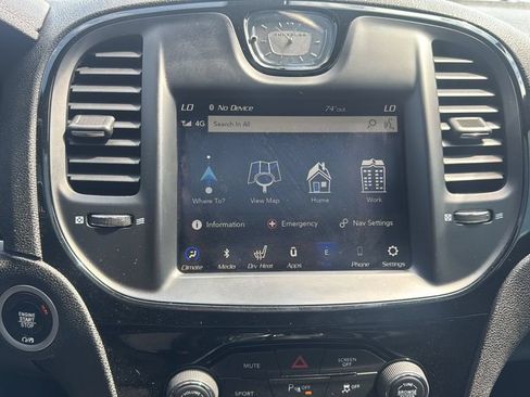 Used 2022 Chrysler 300 S RWD image 18